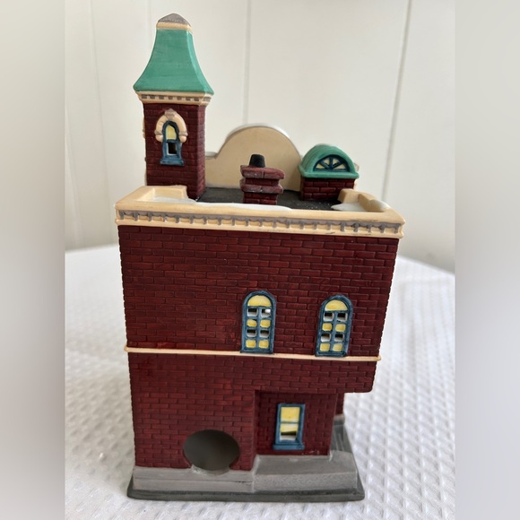 Department 56 “Arts Academy” - Picture 3 of 5